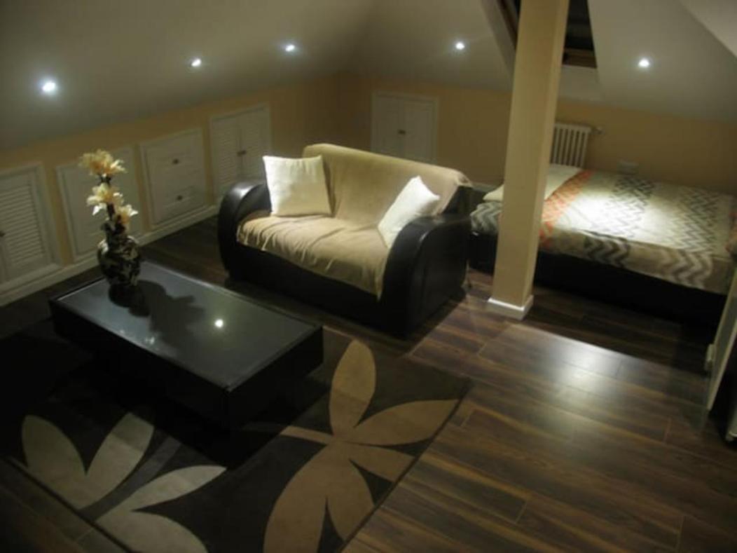 Modern Cosy Private Studio, Wifi, Ip-Tv, Must See ラムフォード エクステリア 写真